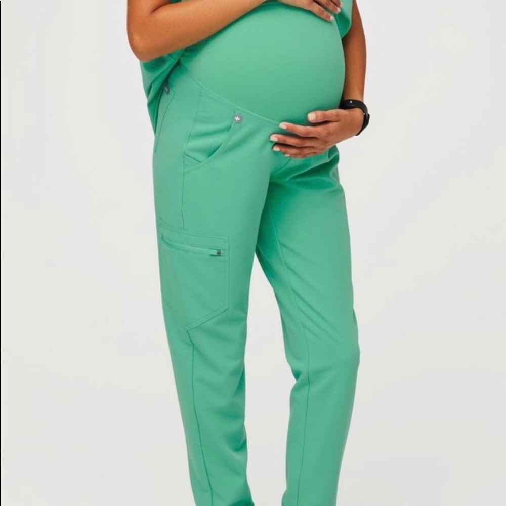 Figs Maternity Surgical Green Joggers XS